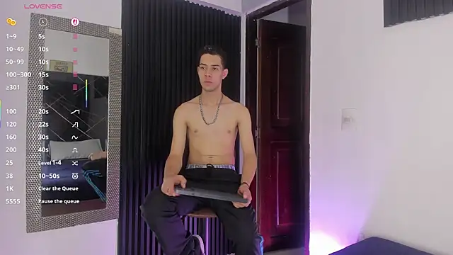  Axel 09 online show from May 15, 4:09 am