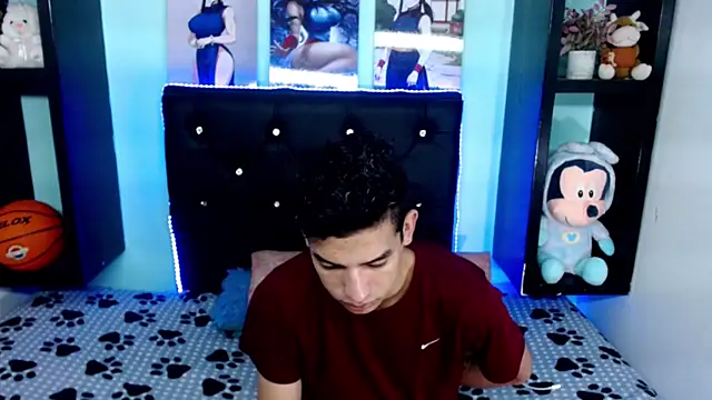 x oliver x online show from November 3, 4:49 am