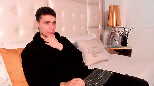 dark sun302 online show from February 3, 10:59 pm