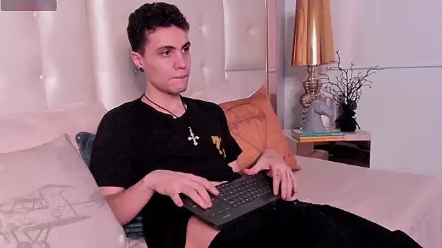 dark sun302 online show from February 7, 9:42 pm