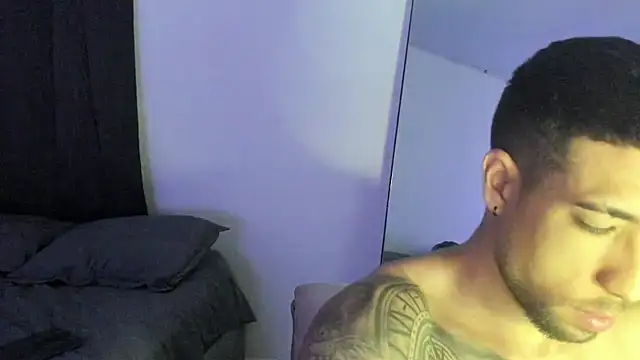 ThiagoLugo online show from November 30, 7:32 am