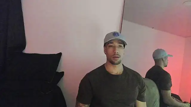 Snapshot of ThiagoLugo chatting on November 2, 12:26 am ThiagoLugo online show from November 2, 12:26 am