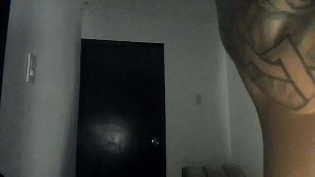 ThiagoLugo online show from May 18, 4:07 am