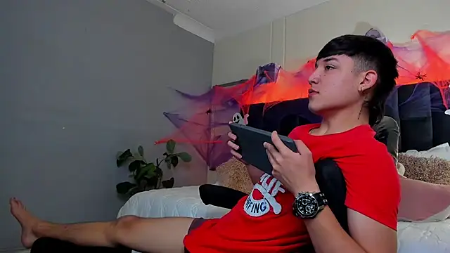 Snapshot of Ares_di_martin chatting on October 10, 2:44 pm Ares di martin online show from October 10, 2:44 pm