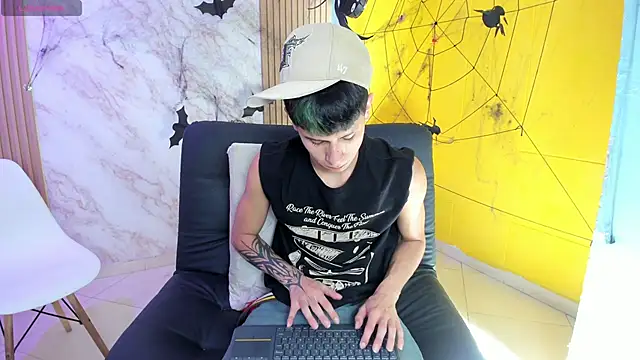 jake beach online show from November 1, 7:51 pm