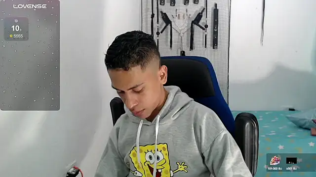 Snapshot of dylan_apol0 chatting on September 22, 4:34 am dylan apol0 online show from September 22, 4:34 am