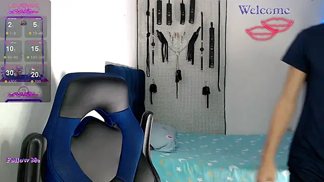 dylan apol0 online show from October 26, 7:10 am