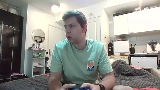 leBgBlon0088 online show from April 26, 9:33 pm