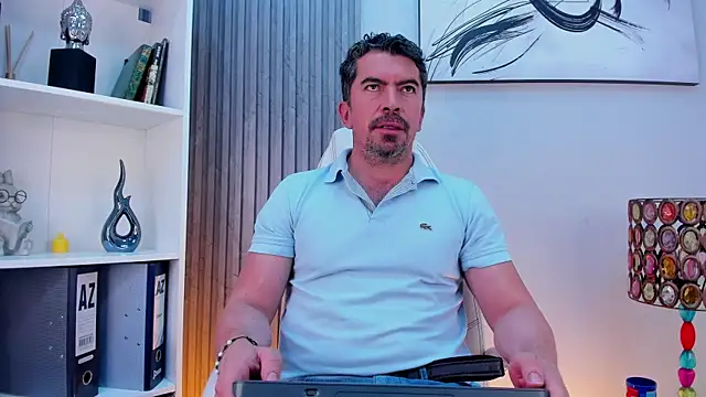 JuanKFit 45 online show from June 12, 4:33 am