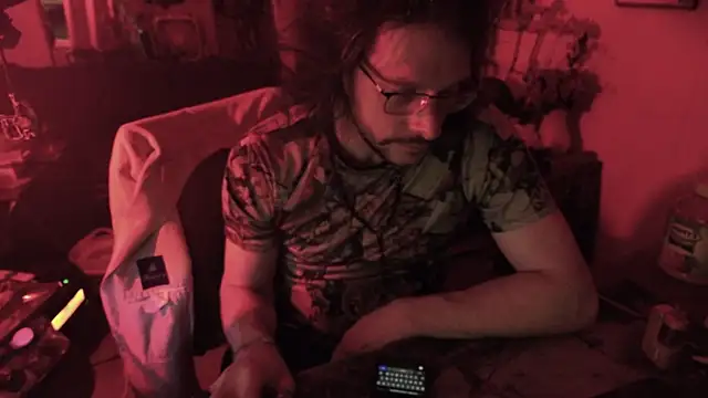 MasterDaddyCool online show from March 16, 8:29 am