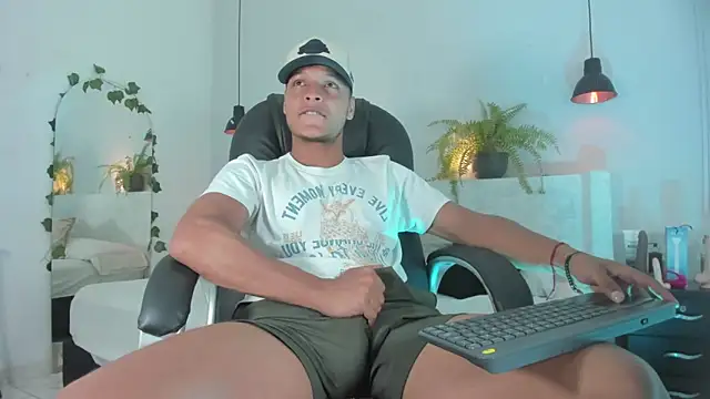 Ricky Owens1 online show from November 5, 9:06 pm