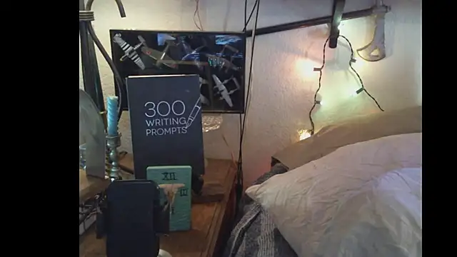 Snapshot of Pussyeat2please chatting on October 16, 2:03 pm Pussyeat2please online show from October 16, 2:03 pm