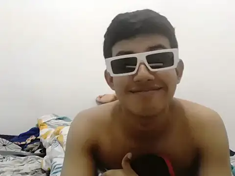 methme online show from October 31, 11:41 pm