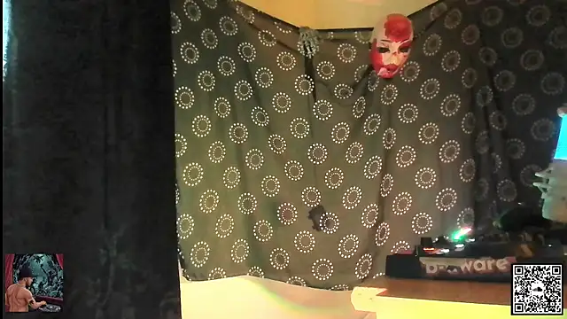 Snapshot of DjDiCKmannOnE chatting on October 27, 3:47 pm DjDiCKmannOnE online show from October 27, 3:47 pm