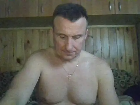 Maksymilian1 online show from January 6, 9:30 pm