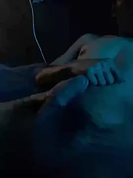 Yucsingl1 online show from April 8, 5:08 am