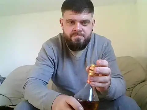 WhiteTowerMan online show from January 18, 1:35 pm