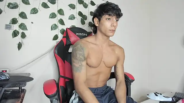 axel rousse2 online show from October 29, 9:18 pm