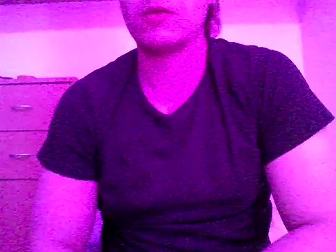 Andyl1 online show from February 28, 7:02 pm