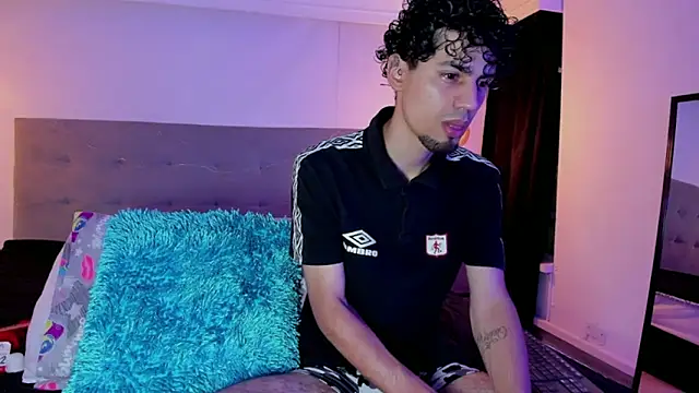 Chris Angel  online show from April 30, 3:46 am