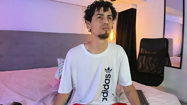 Chris Angel  online show from March 27, 8:48 am