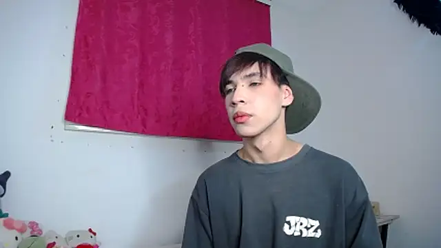 lucky stricke online show from November 8, 4:26 am