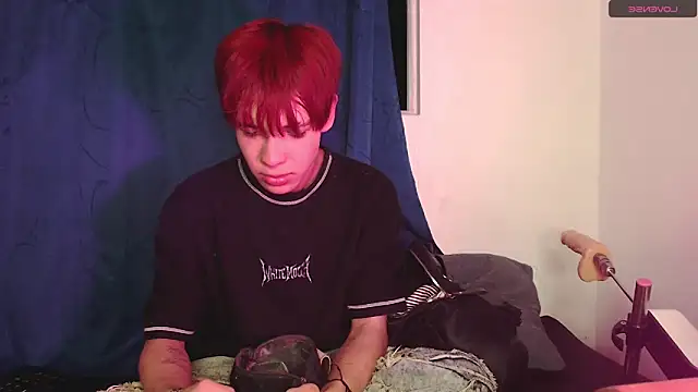 lucky stricke online show from April 21, 5:57 am