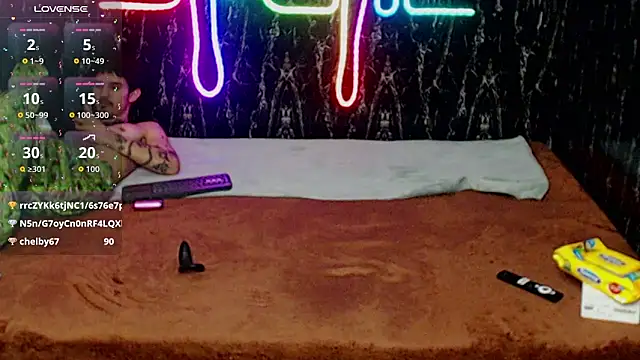 nextboywell1 online show from December 13, 7:53 pm