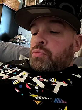 N2OBROWNIES online show from October 8, 4:33 pm