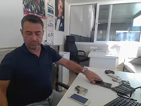 Snapshot of rafasilva3535 chatting on September 22, 2:27 pm rafasilva3535 online show from September 22, 2:27 pm