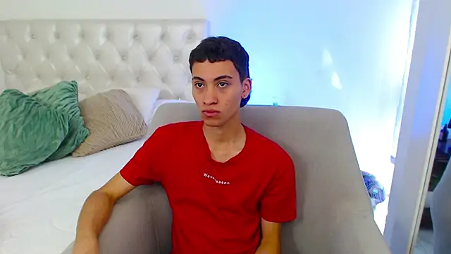 yulian vasquez online show from February 21, 7:15 pm