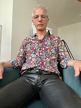 SexyLeon8 online show from May 9, 4:19 pm