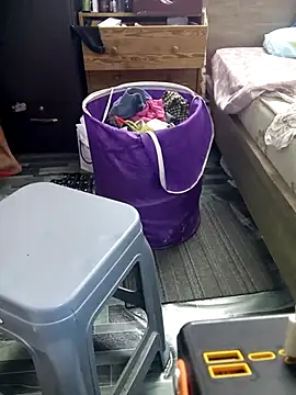 keri huththa online show from November 24, 5:08 am