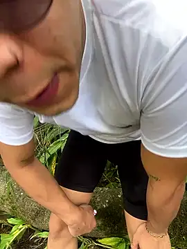 jhosepMoreno online show from April 29, 6:25 pm