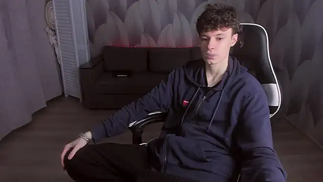 Edvard Blare online show from October 18, 4:56 pm