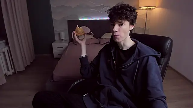 Edvard Blare online show from November 30, 3:19 am