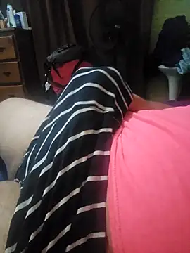 Snapshot of hotcower chatting on October 15, 1:13 am hotcower online show from October 15, 1:13 am