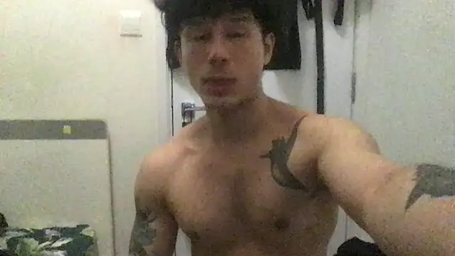 Snapshot of natenatejosh chatting on October 10, 11:04 am natenatejosh online show from October 10, 11:04 am