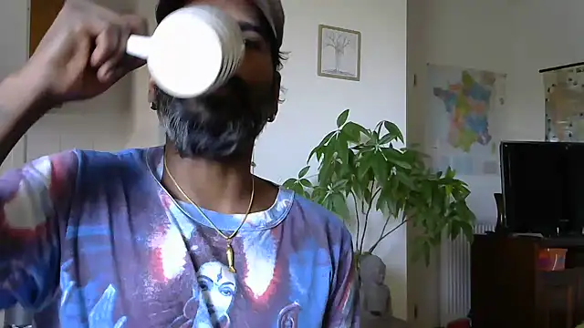 frenchblackc31 online show from March 15, 12:24 pm