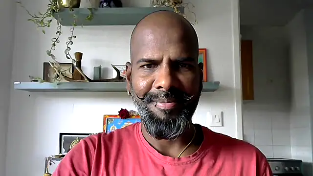 frenchblackc31 online show from September 23, 1:10 pm