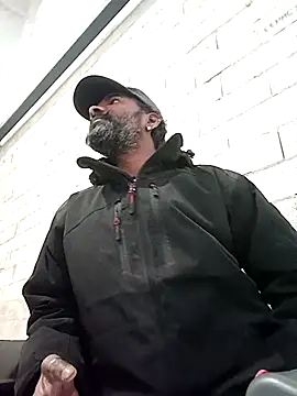 frenchblackc31 online show from March 12, 1:52 pm