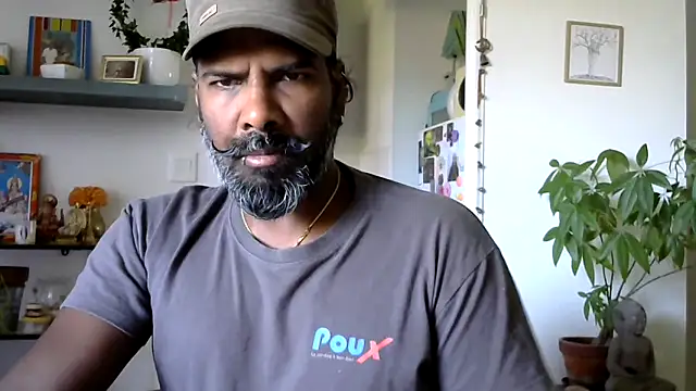 frenchblackc31 online show from June 12, 10:35 am