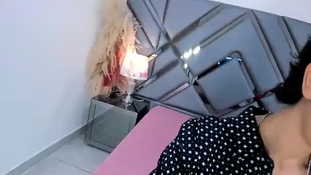 Milan LewisS online show from October 16, 1:19 pm