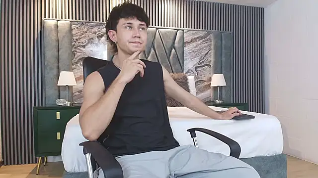 Michael blue online show from March 7, 8:39 pm