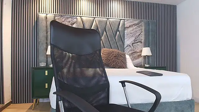 Michael blue online show from March 11, 8:49 pm