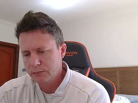 TroyDieselXXX online show from April 26, 9:07 am