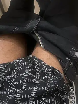 zack6x online show from February 3, 2:11 pm