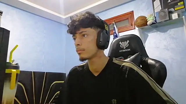 Snapshot of Dark_DesireX chatting on October 23, 7:39 pm Dark DesireX online show from October 23, 7:39 pm