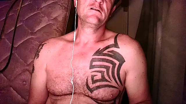 Yournaughty online show from May 17, 4:53 am
