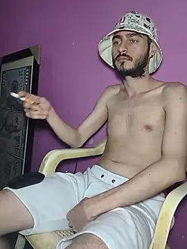 bigcockwhite777 online show from June 13, 4:43 am